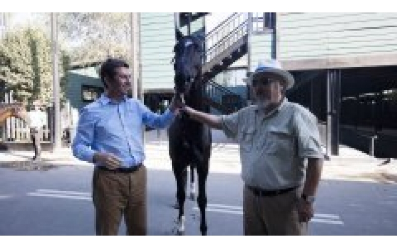 ����ٸ�����������ҵ�����硱��Ļ ��־�嶭