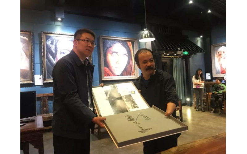 �������Ӻ���ý���������Ļ�