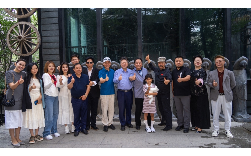 ������Ա����